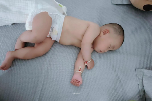 借卵生子咨询9个月宝宝可以吃盐吗